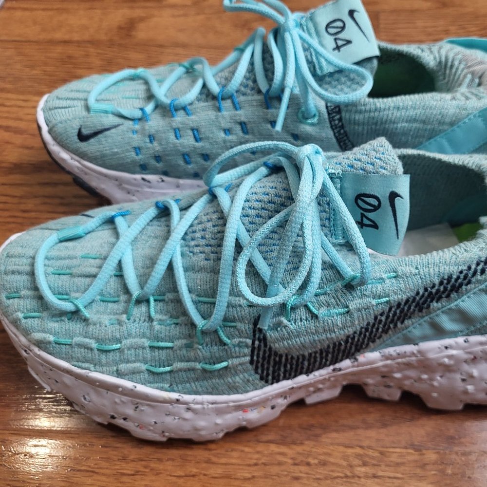 Nike Space Hippie 04